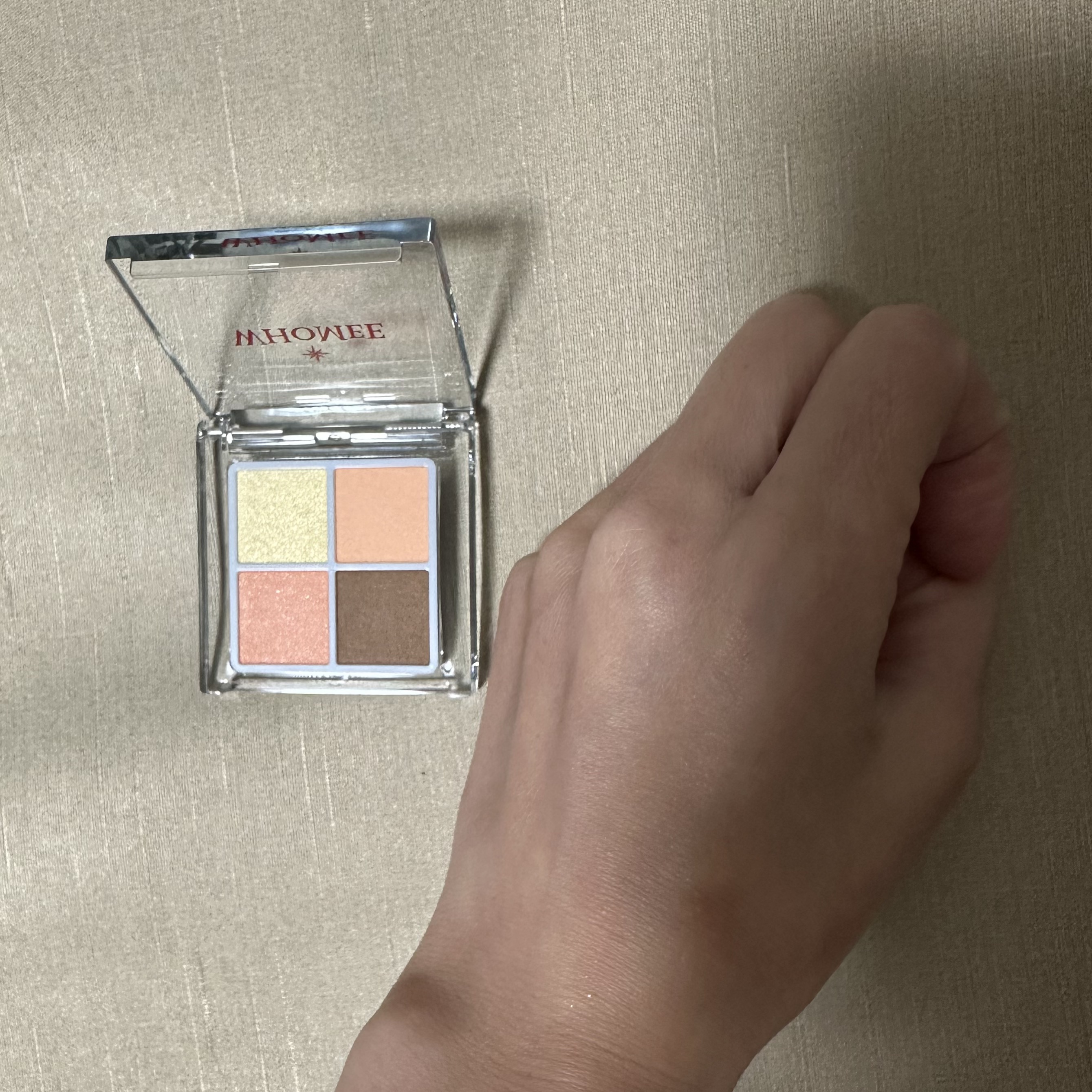 フーミー　リリュタンパレット パフ/WHOMEE/アイシャドウパレットを使ったクチコミ（2枚目）