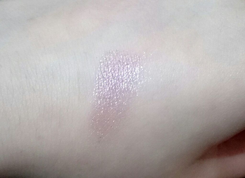 シングルアイシャドウ/マリブビューティー/単色アイシャドウを使ったクチコミ(2枚目)