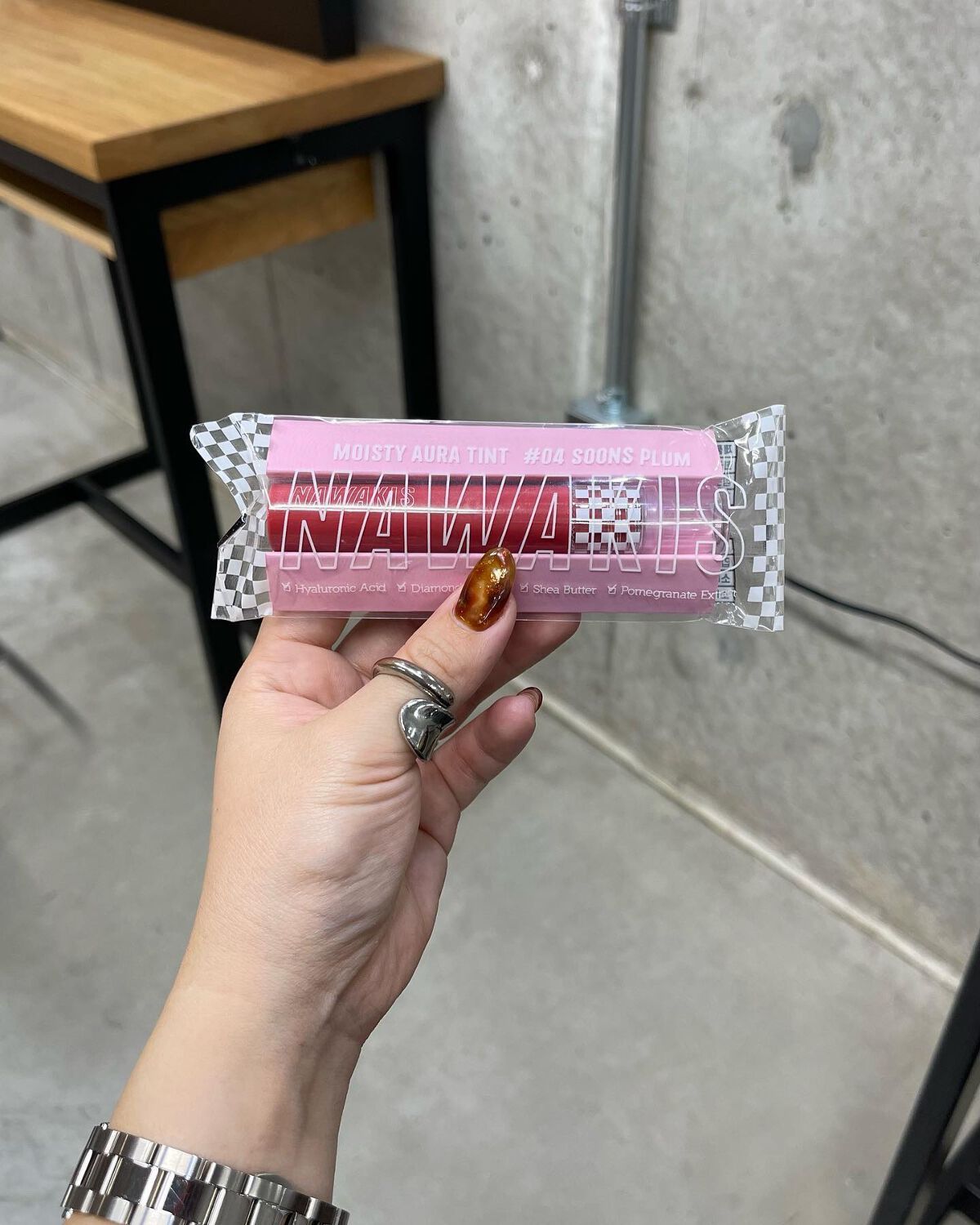 NAWAKIS MOISTY AURA TINT/NAWAKIS/口紅を使ったクチコミ（2枚目）