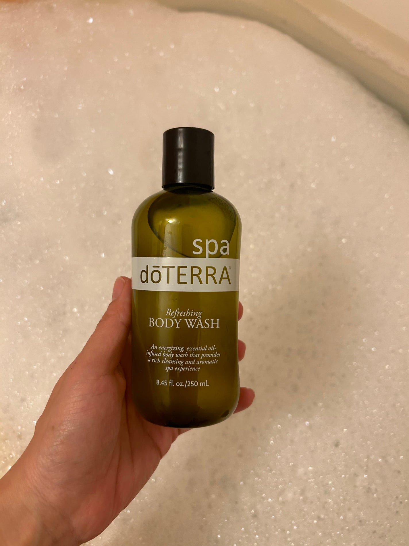 あお𓍯ブルベ見えを目指すイエベ on LIPS 「doTERRAのボディシャンプーで泡風呂🧼肌ツヤツヤ弱酸性の天..」(1枚目)