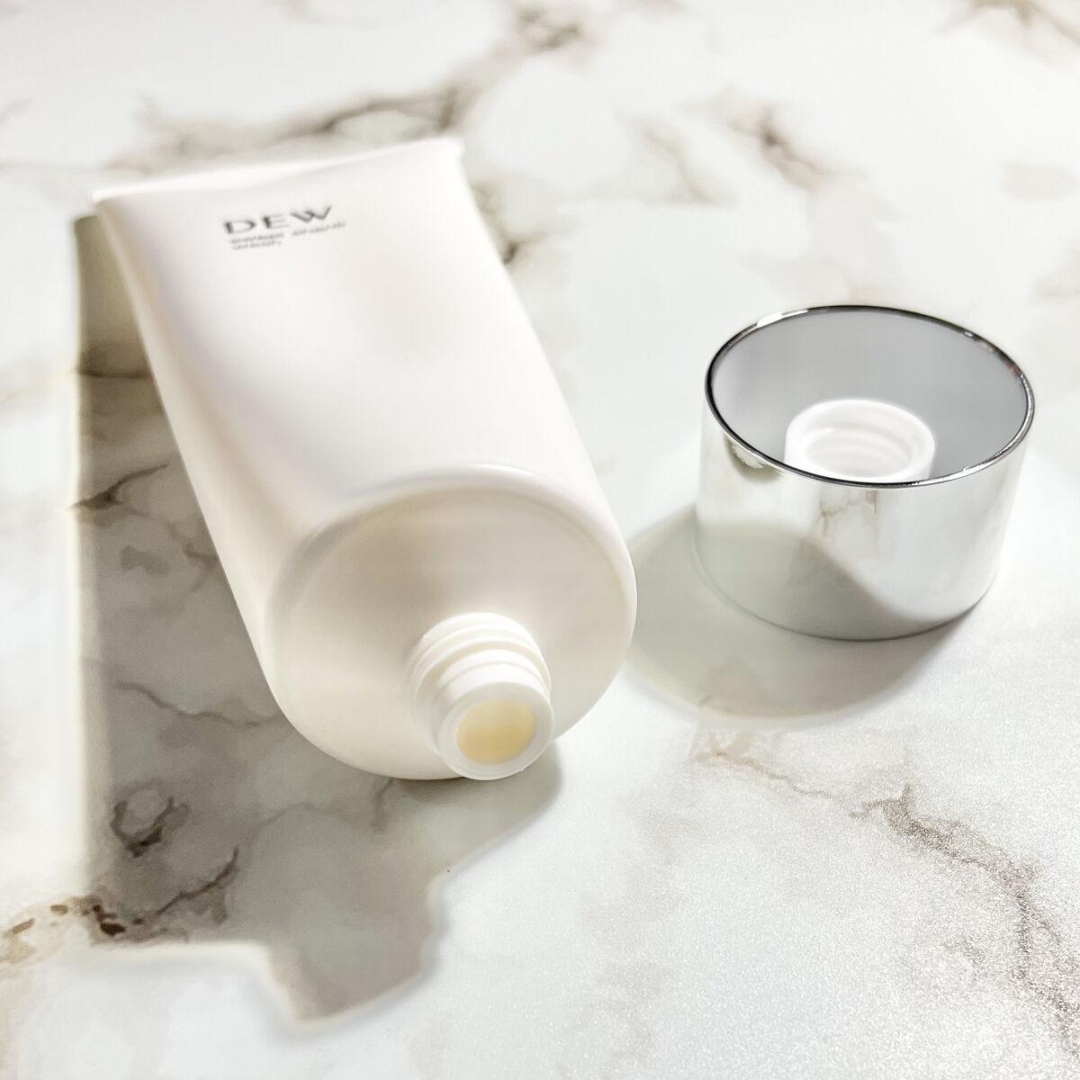 2023年春新作洗顔フォーム】スイートシャンティウォッシュ｜DEWの