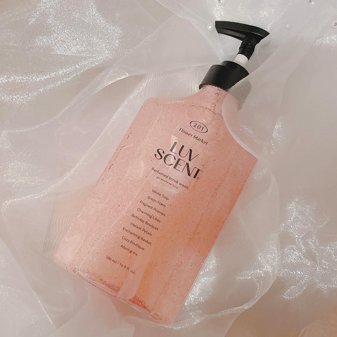 スクラブボディウォッシュ フラワーマーケット ホワイトチューリップ/LUV SCENT/ボディスクラブを使ったクチコミ(1枚目)