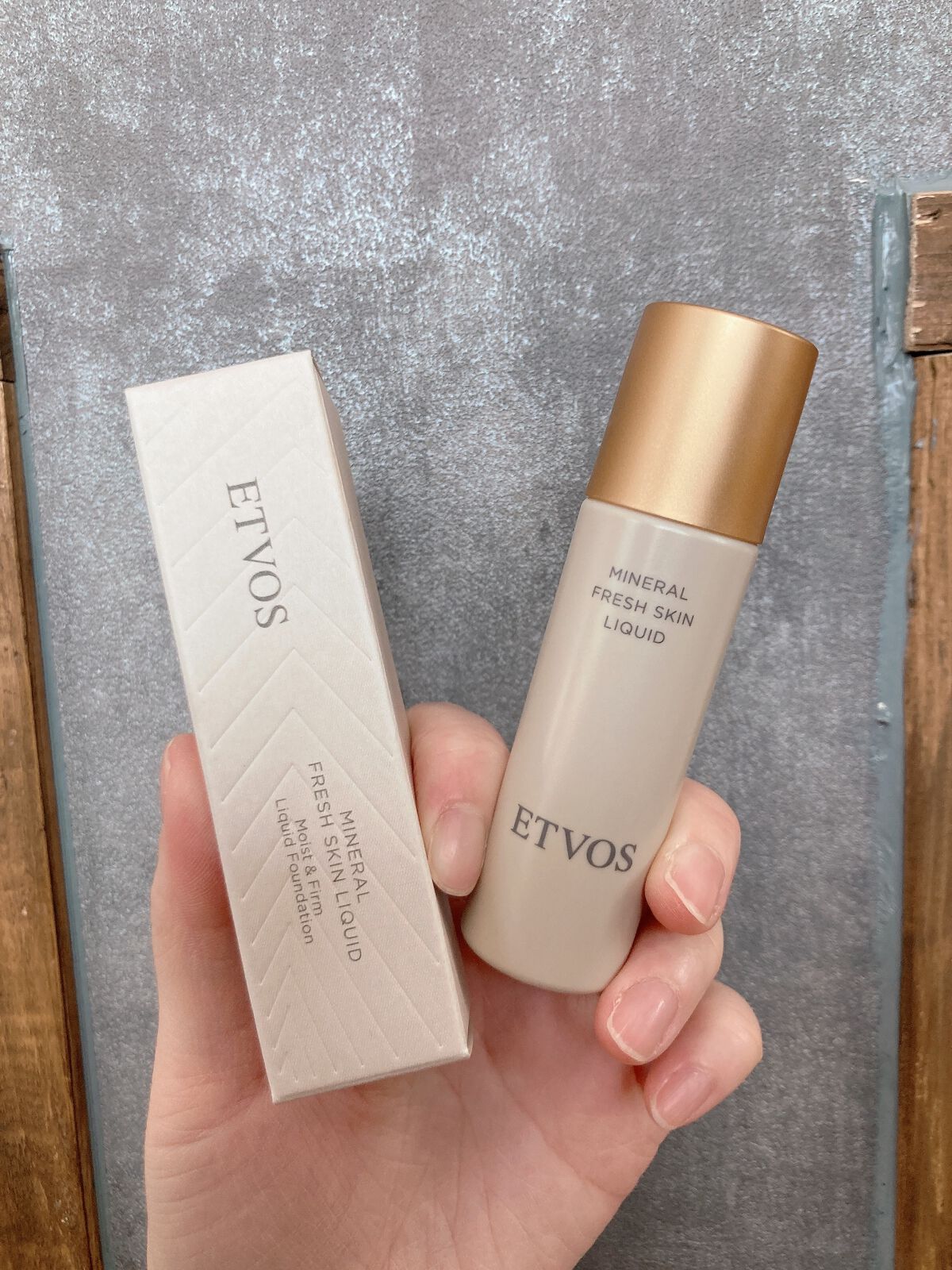 ミネラルフレッシュスキンリキッド ミネラルフレッシュスキンリキッド｜ミネラルメイクのエトヴォス【公式】