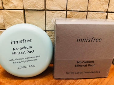 ★使った商品★
◎innisfreeノーセバム ミネラルパクト N

★使用感★
◎さらっとします♡

★ワタシ的に良いところ★
◎お粉のInnisfreeと違って
    飛び散らないのがいい😇

◎