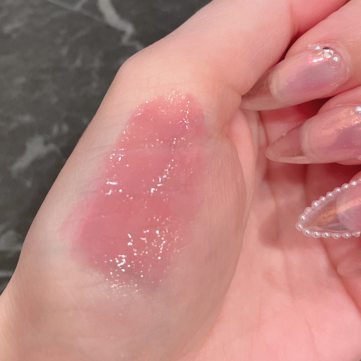 ゲットイットティントグレーズバーム/TONYMOLY/リップティントを使ったクチコミ（3枚目）