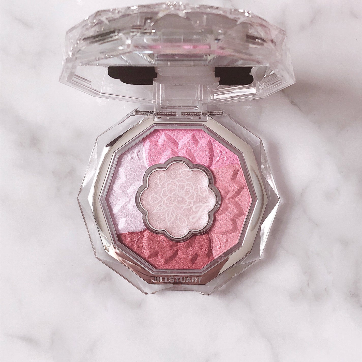 ジルスチュアート ブルームクチュール アイズ/JILL STUART/アイシャドウパレットを使ったクチコミ(4枚目)