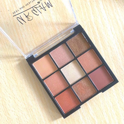 UR GLAM BLOOMING EYE COLOR PALETTE/U R GLAM/アイシャドウパレットを使ったクチコミ(2枚目)