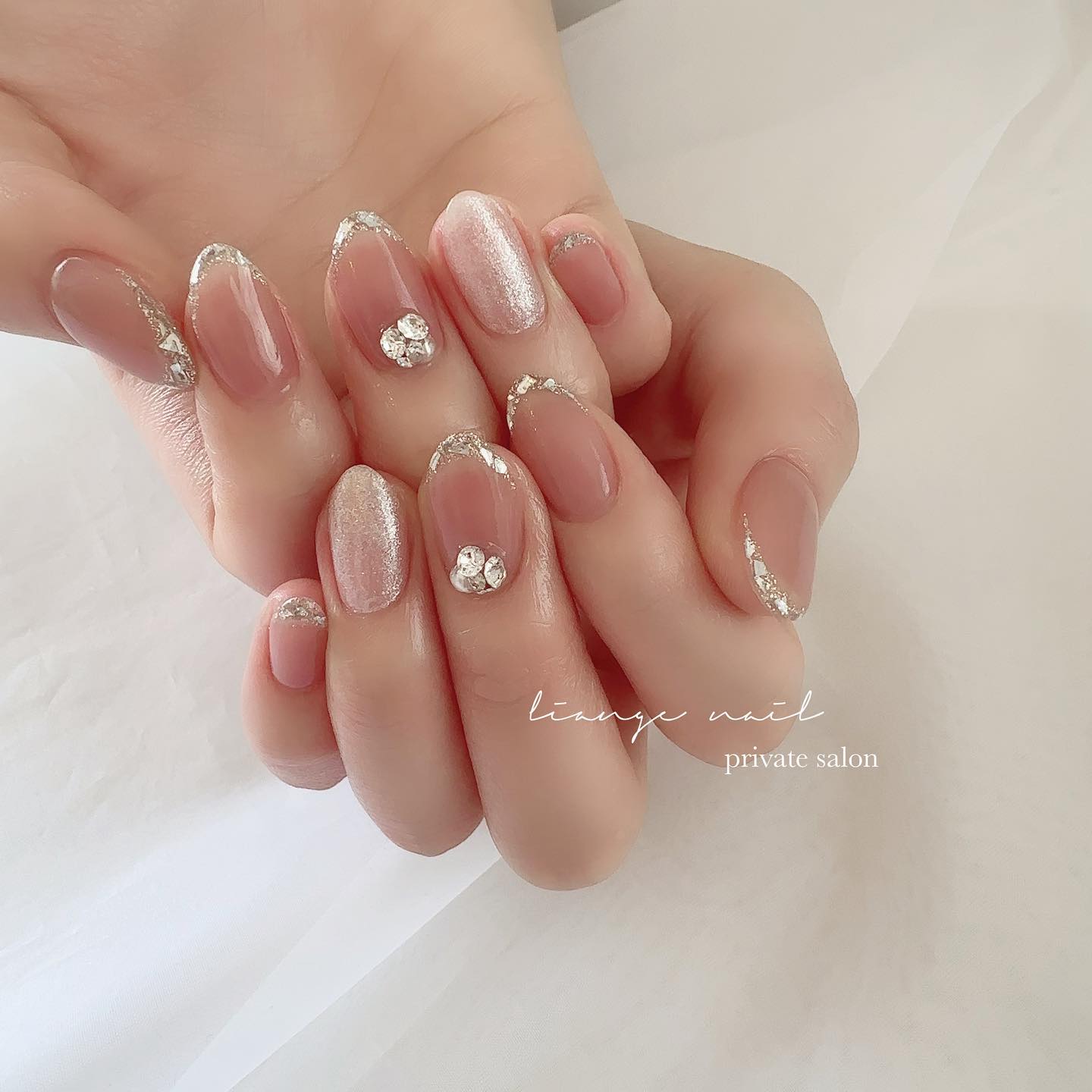 #ネイル,#大人ニュアンスネイル,#ニュアンスネイル,#ジェルネイル,#ビジューネイル,#ブライダルネイルのネイルデザイン