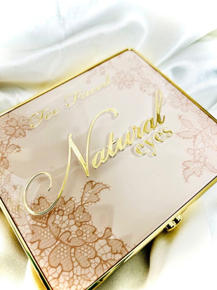 Too Faced ナチュラル アイズ ニュートラル アイシャドウ パレットのクチコミ「◆ Too Faced ナチュラル アイズ ニュートラル アイシャドウ パレット ◆
ヌー.....」(2枚目)