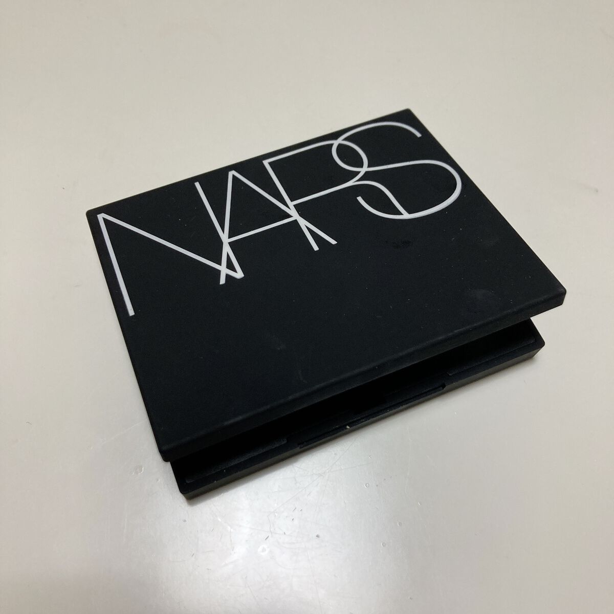 ヴォワヤジュールアイシャドウパレット/NARS/アイシャドウパレットを使ったクチコミ(1枚目)