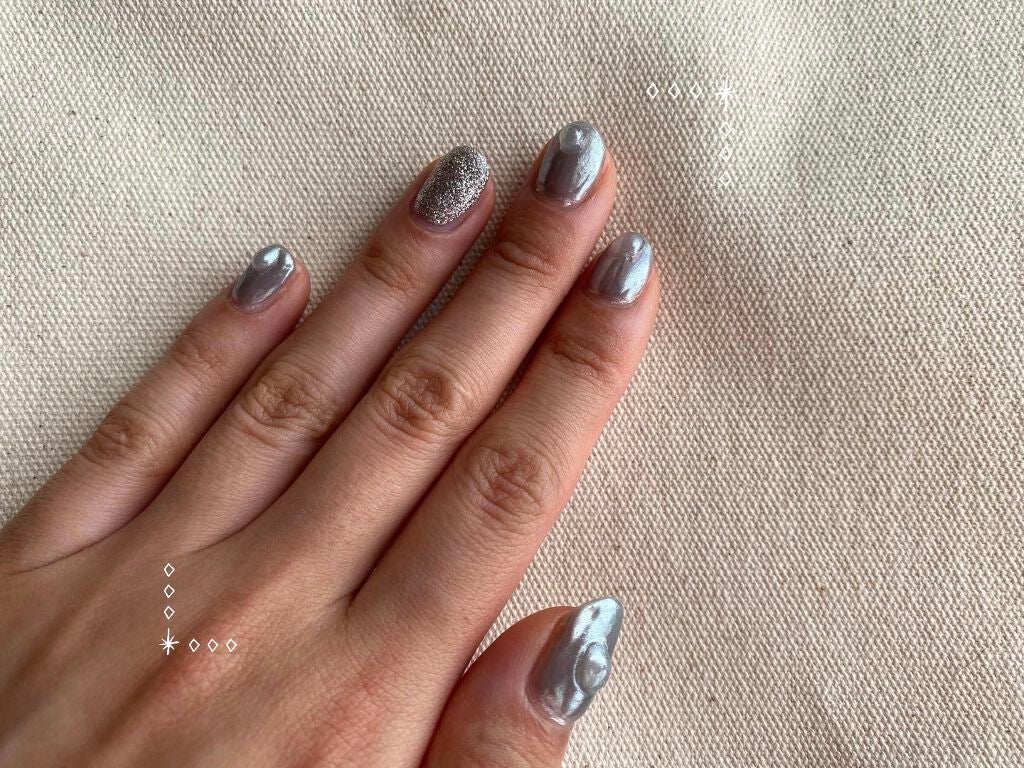 フェアリーダストパウダーオーロラピーコック/キャンドゥ/ネイルシールを使ったクチコミ(1枚目)