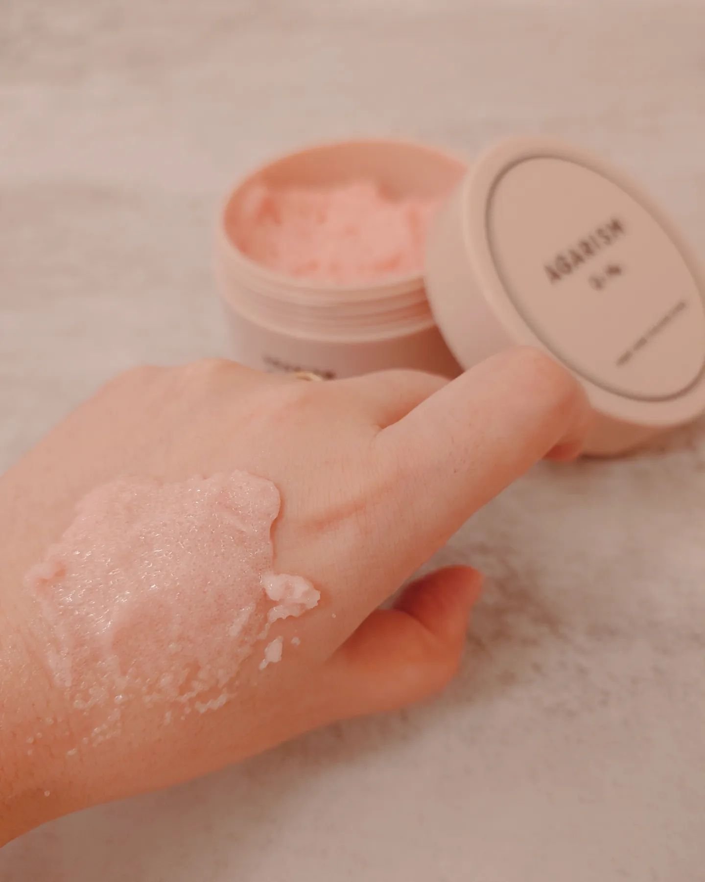 Q+Me スウィート ボム タラソ スクラブ/AGARISM/バスト・ヒップケアを使ったクチコミ（3枚目）