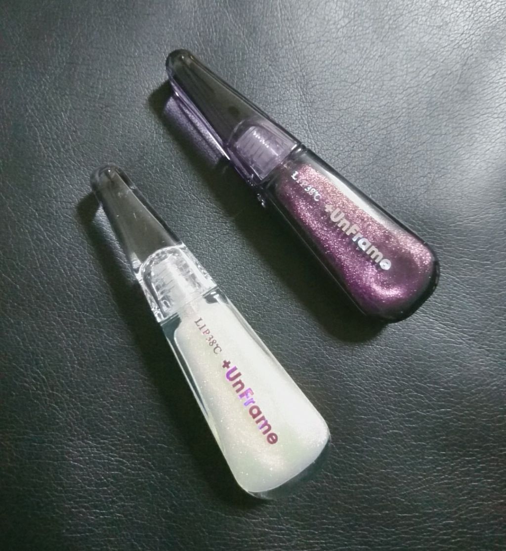 LIP38℃ +UnFrame<ホログラフィック>/flowfushi/リップグロスを使ったクチコミ（2枚目）