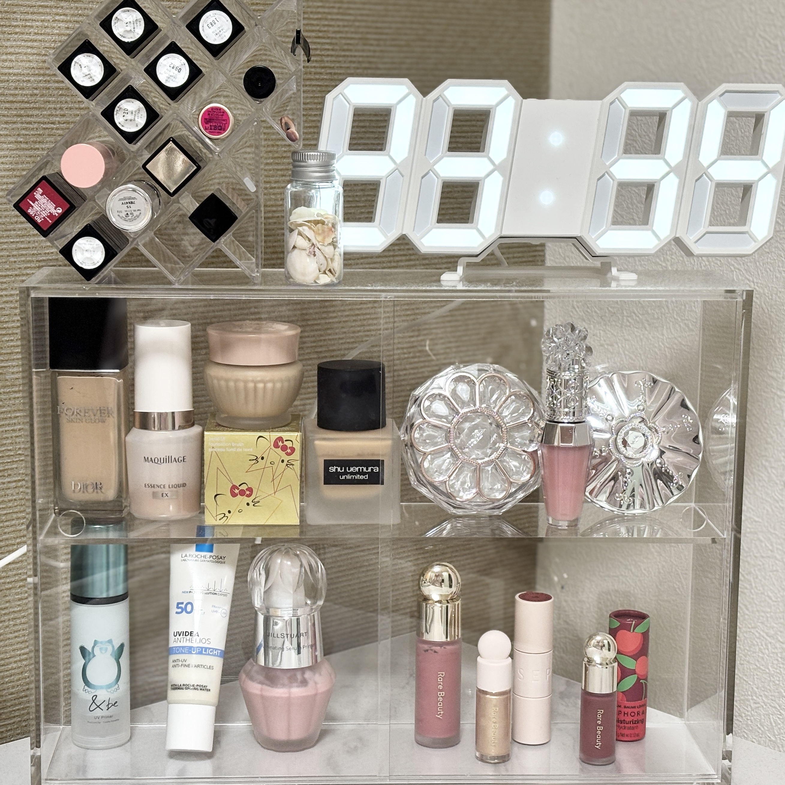 #コスメ収納コンテスト 
無印良品 アクリルコレクションスタンド引き扉付き・大
¥2,450（税込）

✂︎-----------------㋖㋷㋣㋷線------------------✂︎

憧れだった飾り収納💄✨

【良かったところ