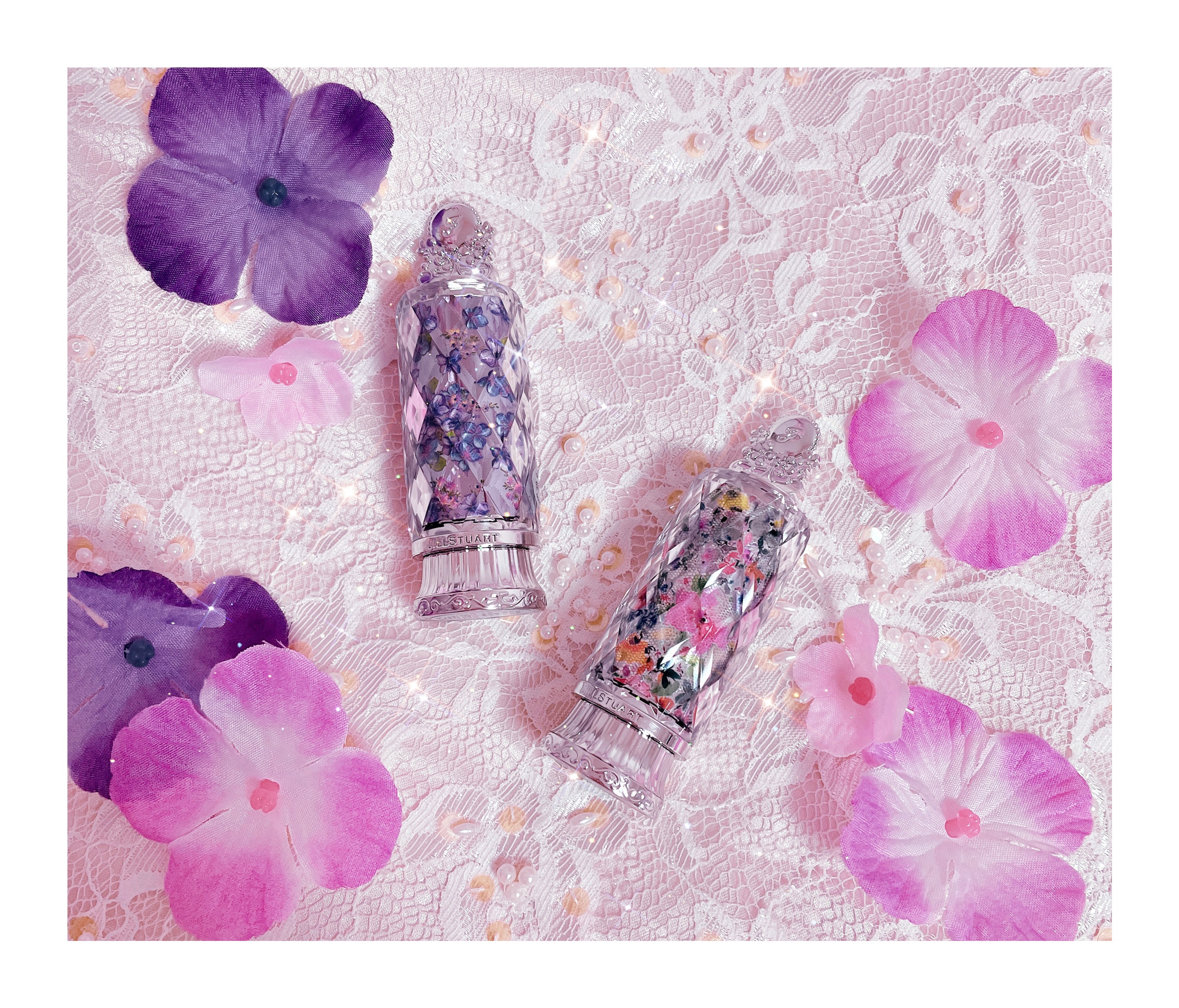 JILL STUART新作のブルーム リップ キャンディ06と07

見た目がすごく可愛いくてリップに花言葉の意味も込められたリップです💄✨


発色はかなり薄付きです。
ナチュラルメイクやスクールメイクにおすすめ！

しっかりめのメイク