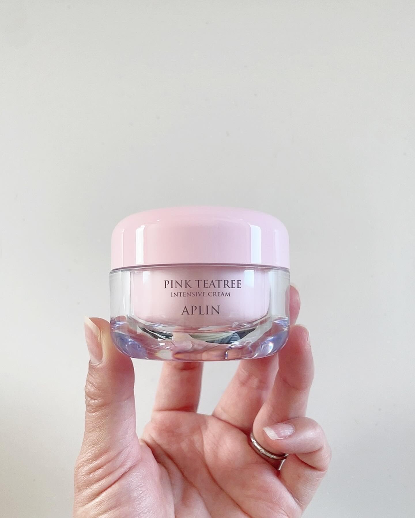 ピンクティーツリークリーム/APLIN/フェイスクリームを使ったクチコミ（2枚目）