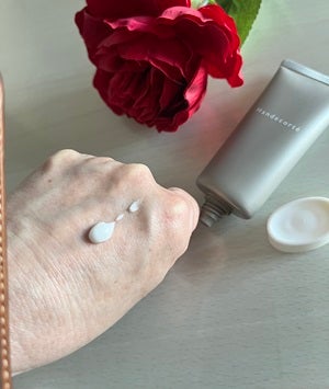 ハンデコルテ/キユートピア/ネック・デコルテケアを使ったクチコミ(2枚目)