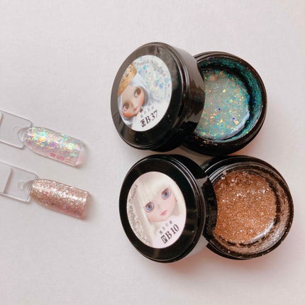 プリジェル プリジェル カラーEXのクチコミ「 #ラメ博覧会 
pregel(プリジェル)の
🌈虹の欠片と🔮魔法の鏡
虹の欠片はみてるだ.....」(1枚目)