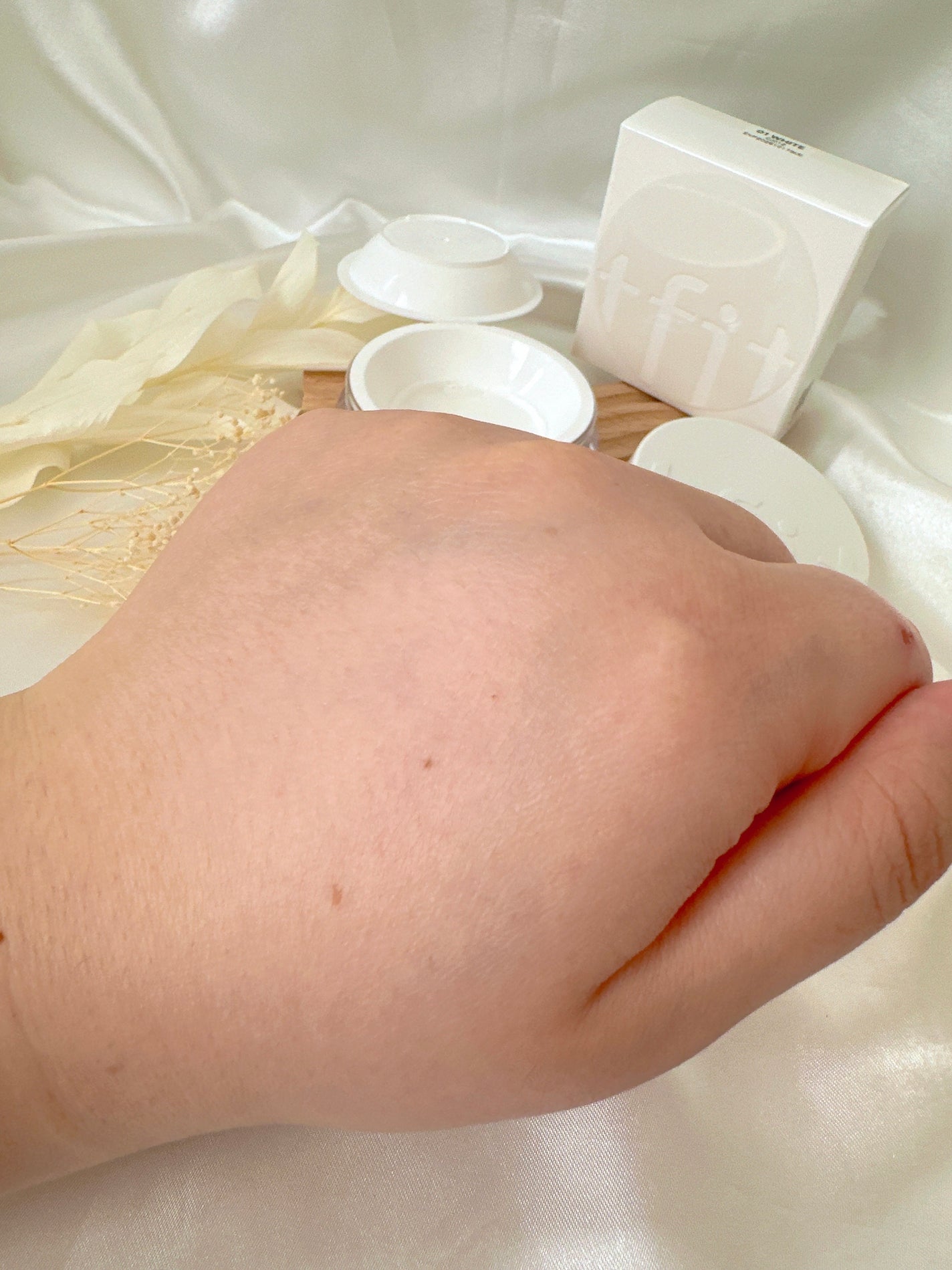 めるᙏ̤̫͚𓍯フォロバ on LIPS 「〖tfit〗トランスルーセントセットフィニッシングパウダー🤍✨..」(4枚目)