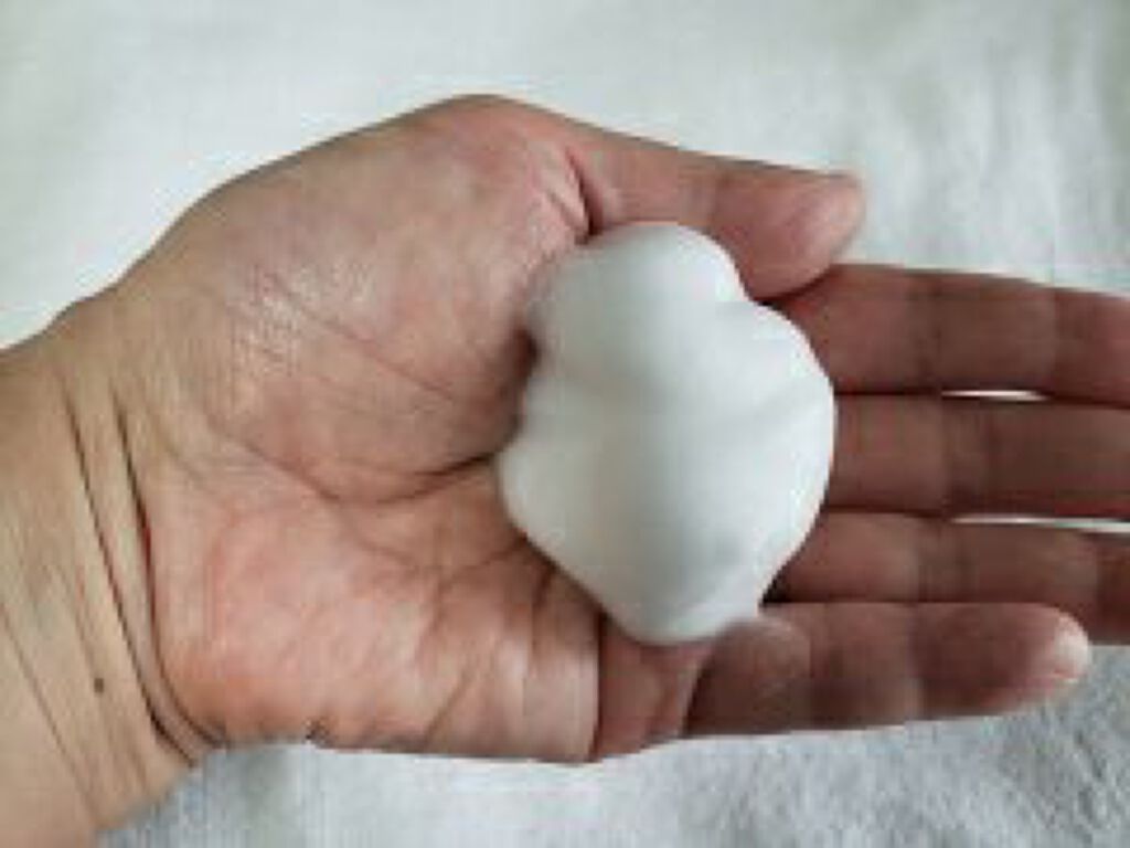 泡で出てくる ミルキィボディソープ フローラルソープの香り/ミルキィ/ボディソープを使ったクチコミ(2枚目)