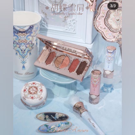 Meirin コスメコンシェルジュ on LIPS 「flowerKnows新作!可愛すぎて天才✨#胡蝶雲肩2024..」(4枚目)