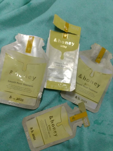 シルキー スムースモイスチャー シャンプー 1.0/ヘアトリートメント 2.0/&honey/市販シャンプーを使ったクチコミ(4枚目)