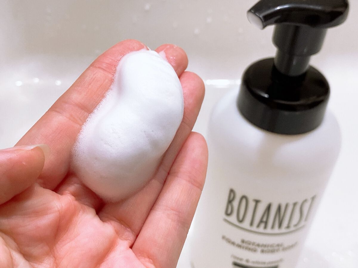 ボタニカルフォーミング ボディーソープ(モイスト)/BOTANIST/ボディソープを使ったクチコミ(2枚目)