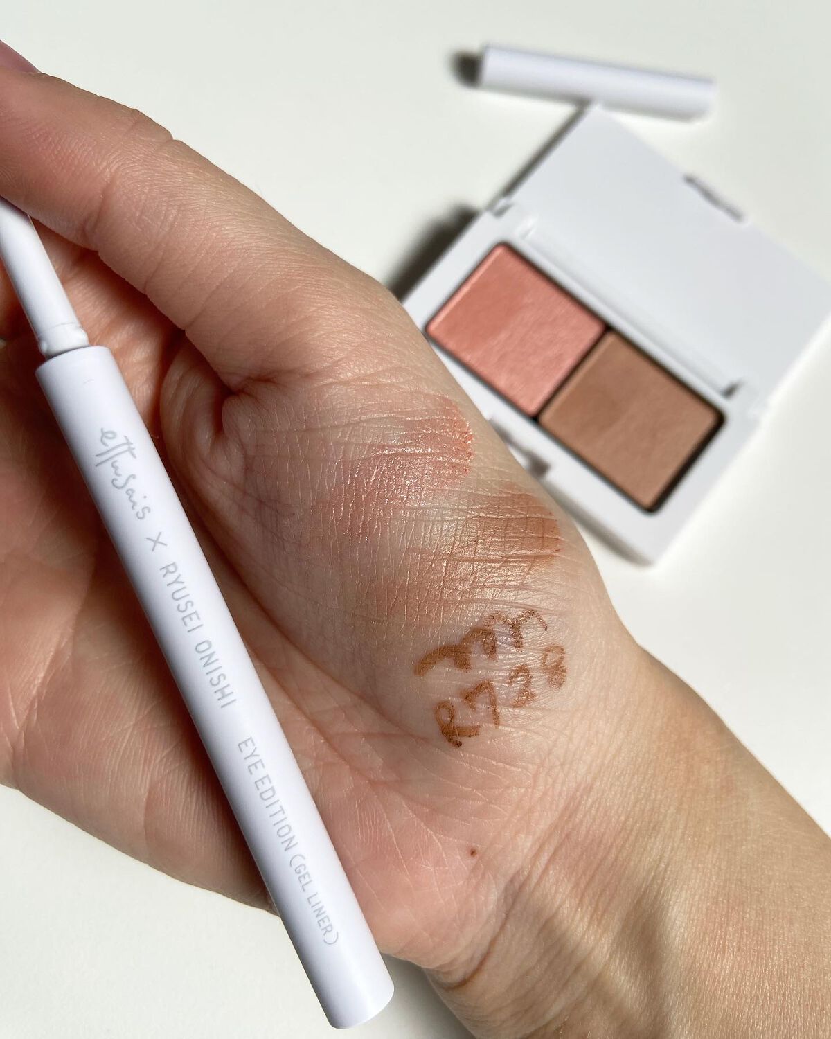 エテュセ アイエディション(ジェルライナー) R728 絶対的ピンクベージュ（数量限定）/ettusais/ジェルアイライナーを使ったクチコミ（2枚目）