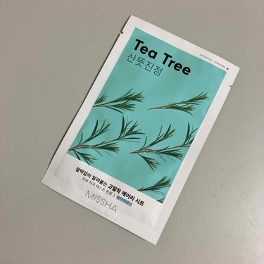 MISSHA🌙

Tea Tree 
◯めっちゃ薄くて液びたびた！ちゃんとうるおうおう、コスパもいい
✕つけるときとつけてる途中はポタポタしやすい

100円台で購入しました！
メディヒールよりも半分く