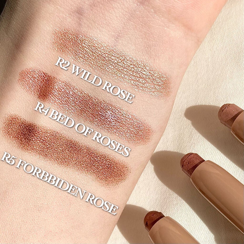 ローズグロウ リフレクションズ キャビアスティック トリオ/ローラ メルシエ/スティックアイシャドウを使ったクチコミ(5枚目)