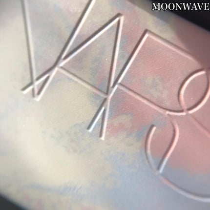 ライトリフレクティング プリズマティックパウダー STARDUST/NARS/プレストパウダーを使ったクチコミ(2枚目)