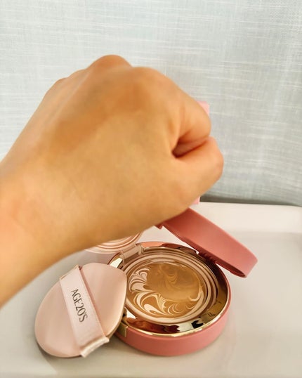 ヴェールヌーディ エッセンスパクトグロウ/AGE20’s/クリーム・エマルジョンファンデーションを使ったクチコミ(4枚目)