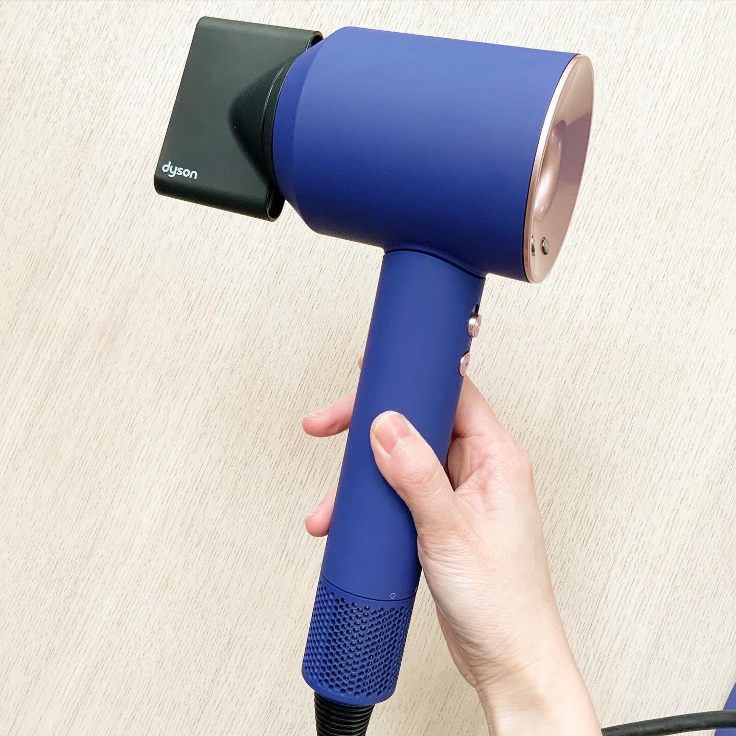 DysonSupersonicNural Shine ヘアドライヤーギフトセット 最終