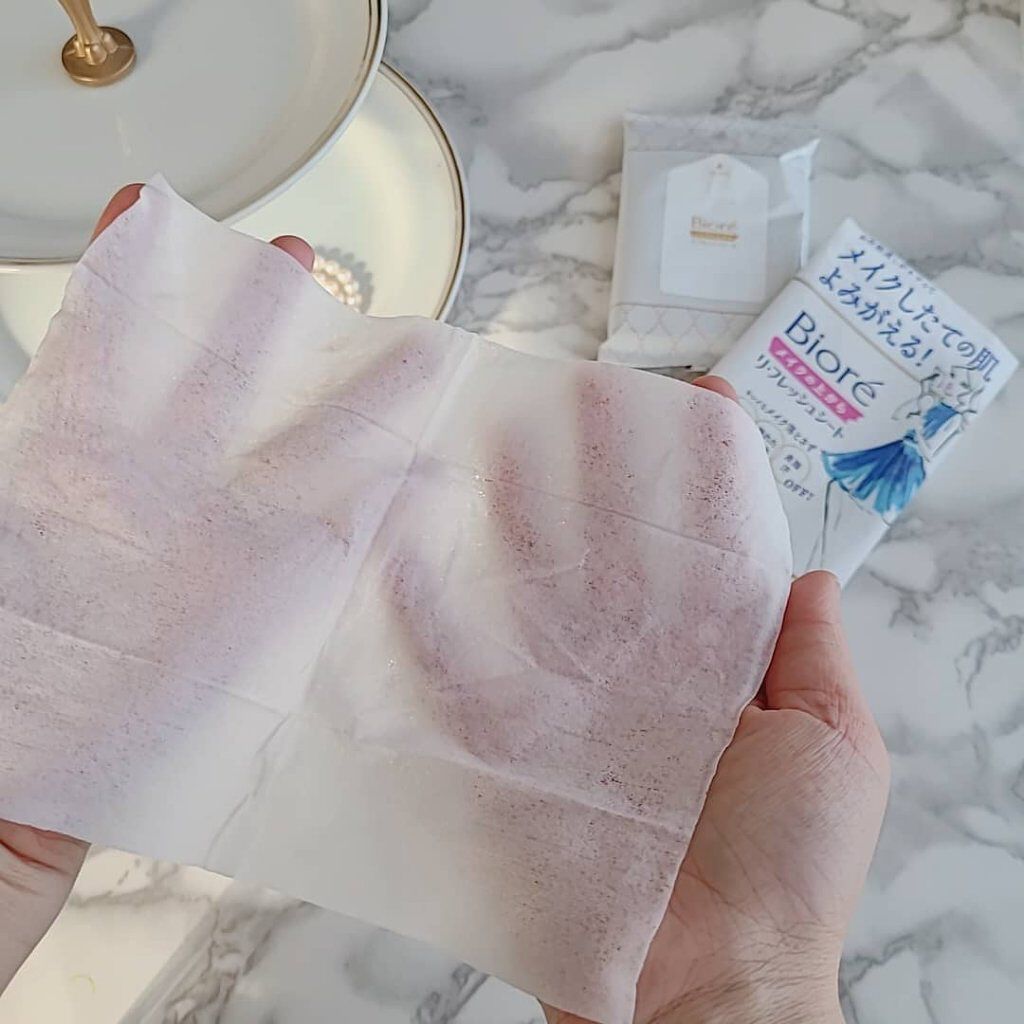 メイクの上からリフレッシュシート/ビオレ/フェイスシートを使ったクチコミ（3枚目）