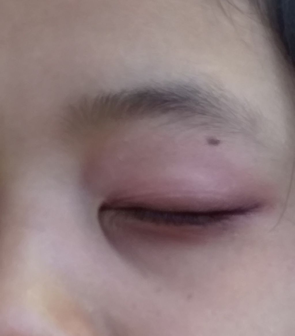 「密着アイライナー」しなやか筆リキッド/デジャヴュ/リキッドアイライナーを使ったクチコミ（2枚目）