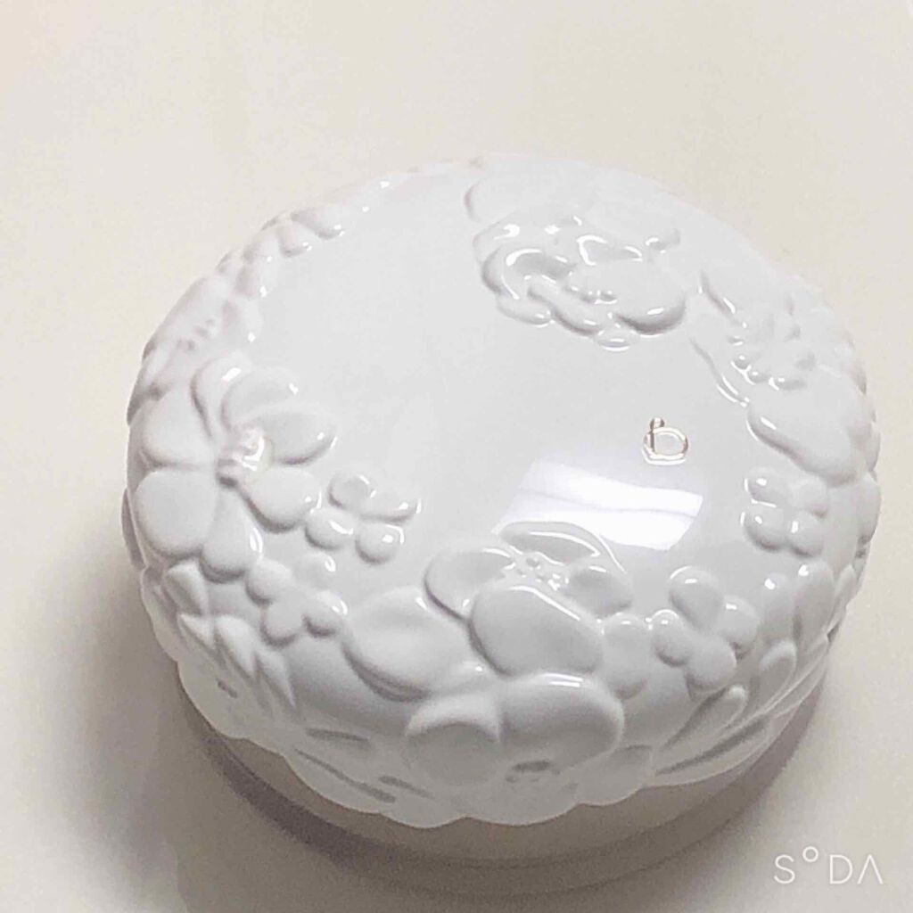 ルースパウダー(ルミナイジング)/BENEFIQUE/ルースパウダーを使ったクチコミ（1枚目）