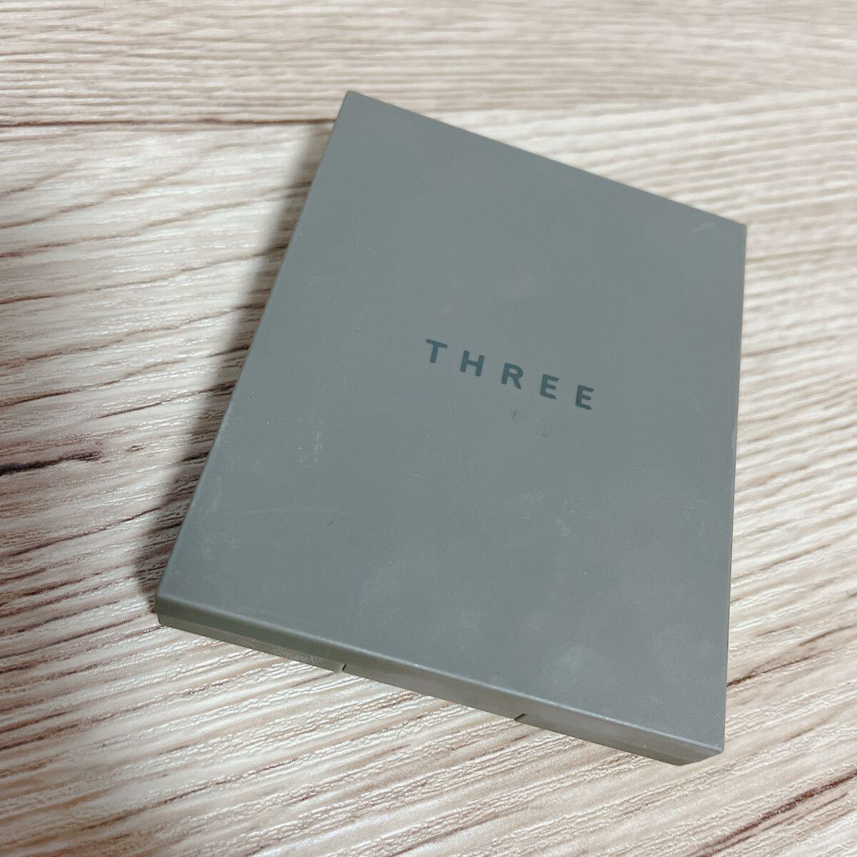 THREE シマリング グロー デュオ/THREE/クリームハイライトを使ったクチコミ(2枚目)