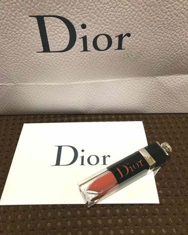 ＊Dior＊
アディクトラッカープランプ
426ラブリー・D

ティントなのにとろけて潤う
ボリューミーなツヤ✨

426はピンクベージュっぽくて
普段使いしやすいカラーです💄

色持ちも良く、ツヤ感と