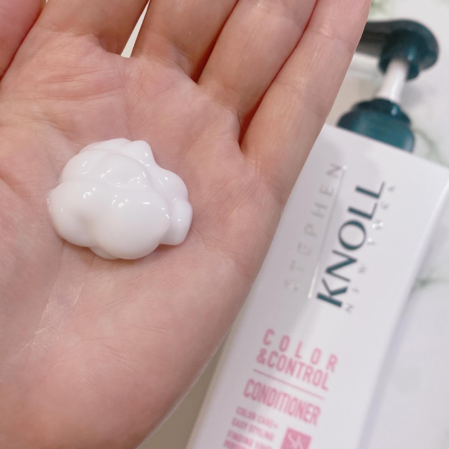 スティーブンノル ニューヨーク カラーコントロール シャンプー W/コンディショナー Wのクチコミ「ブリーチとカラーの繰り返しで（特にインナーのブリーチ＆カラー）ダメージが気になってカラーコント.....」（3枚目）