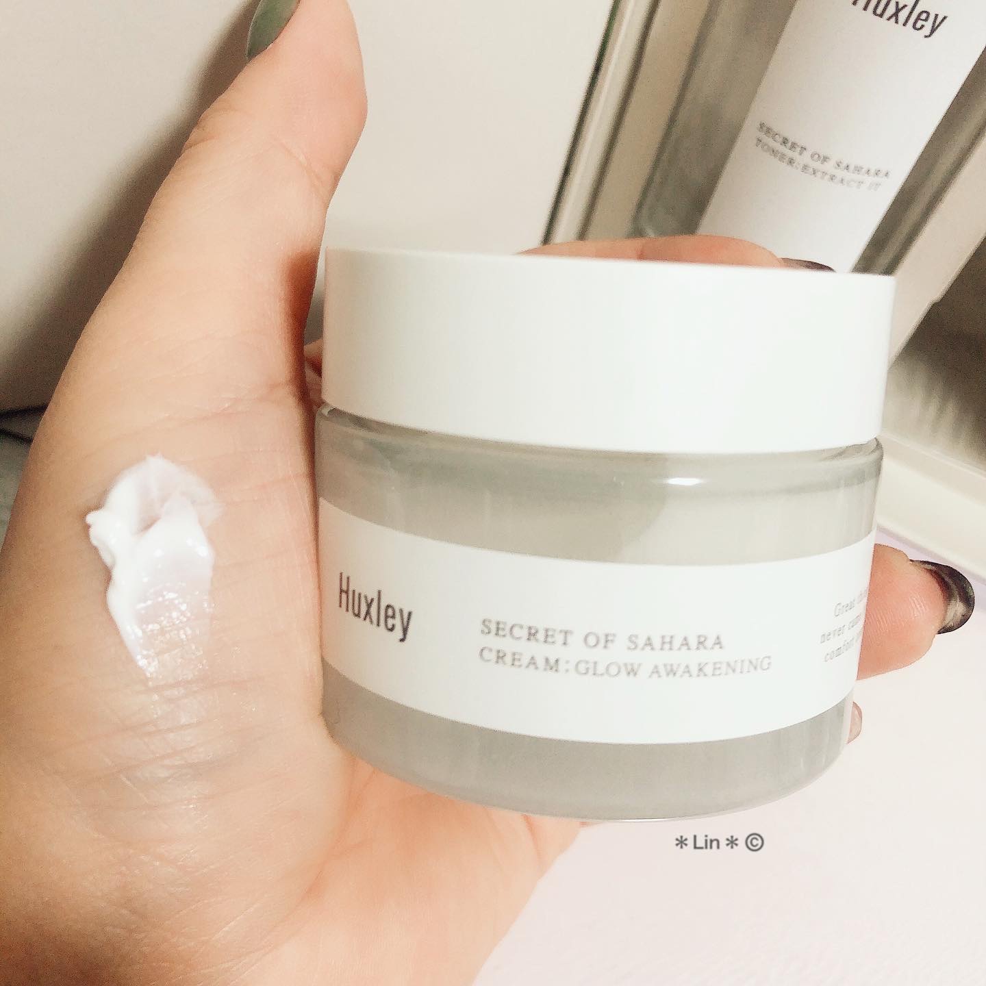 クリーム；グロウアウェイクニング/Huxley/フェイスクリームを使ったクチコミ（3枚目）