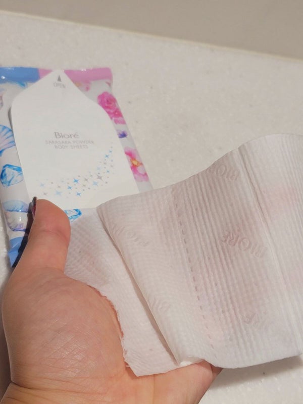 ビオレさらさらパウダーシート 香りマジック/ビオレ/ボディシート by MIKA