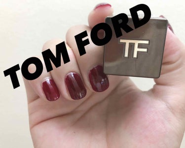 TOM FORD nail racquer / Bordeaux Lust

あー可愛い！大好きなカラーです😍いつでも気分上がるカラーでどんなシーンにも合う優秀カラー！焼けた肌にも、美白な肌にも合っちゃ