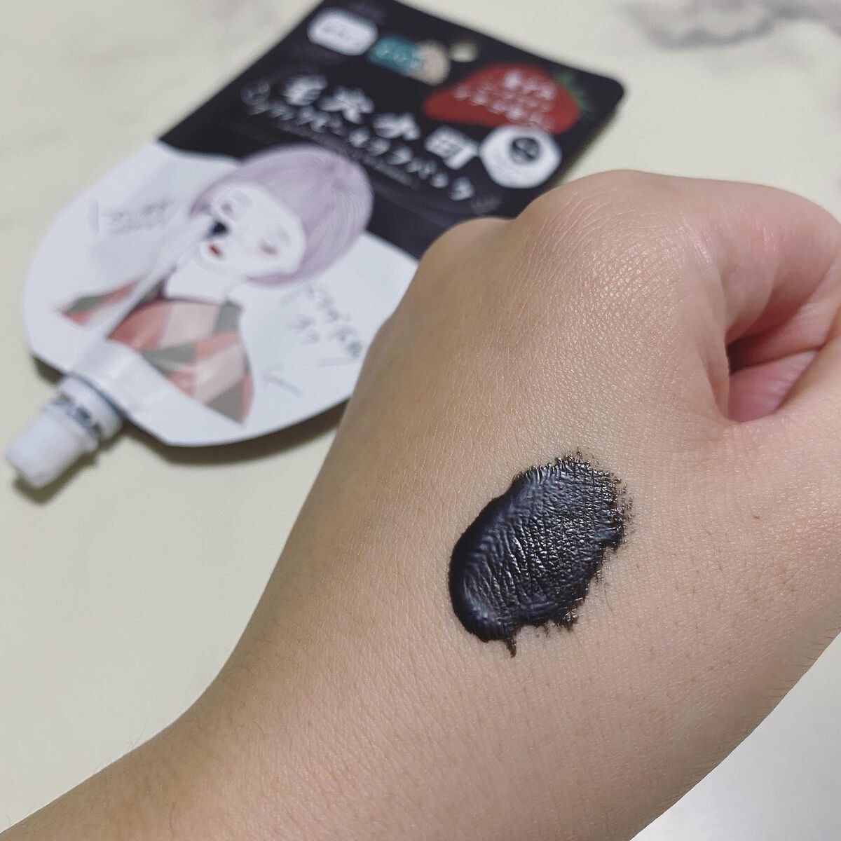 毛穴小町 ブラックピールオフパック/クリアターン/ピーリングを使ったクチコミ(4枚目)