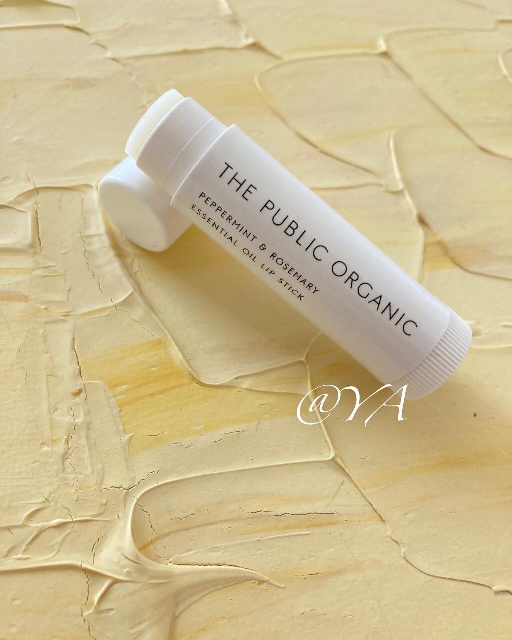 オーガニック認証 精油リップスティック スーパーポジティブ ライズ/THE PUBLIC ORGANIC/リップクリームを使ったクチコミ（2枚目）