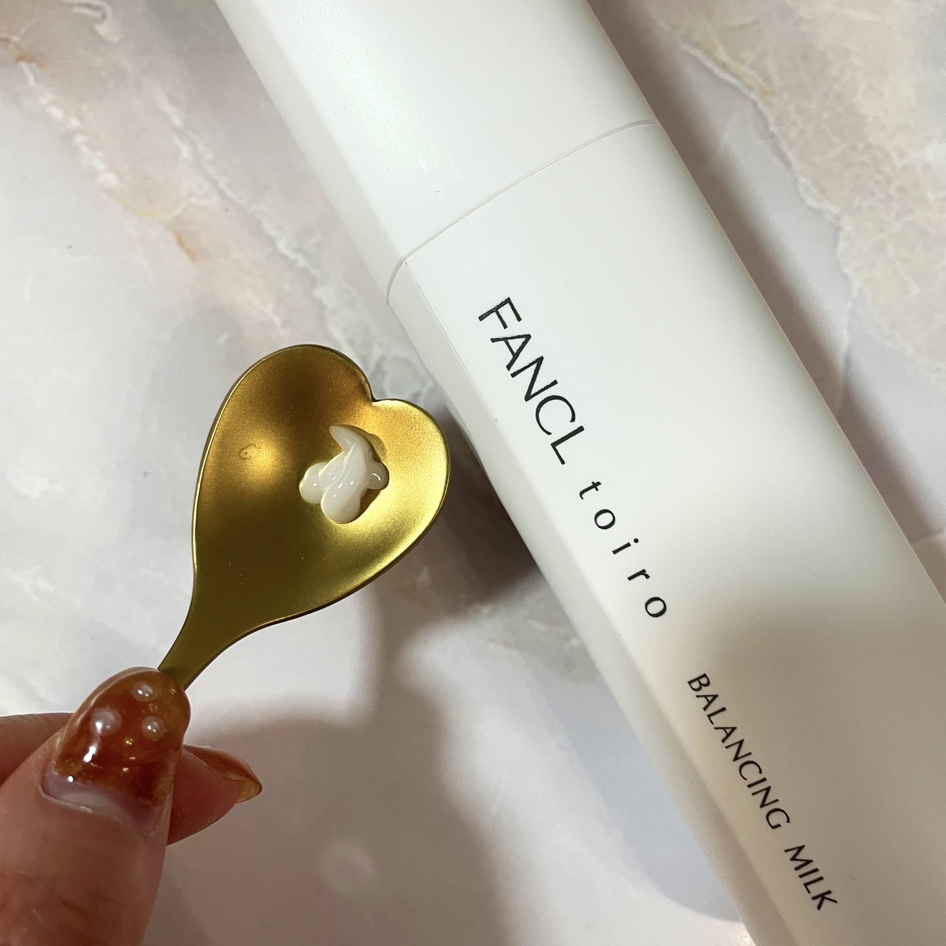 トイロ バランシングミルク＜医薬部外品＞（乳液）/ファンケル/乳液を使ったクチコミ（3枚目）