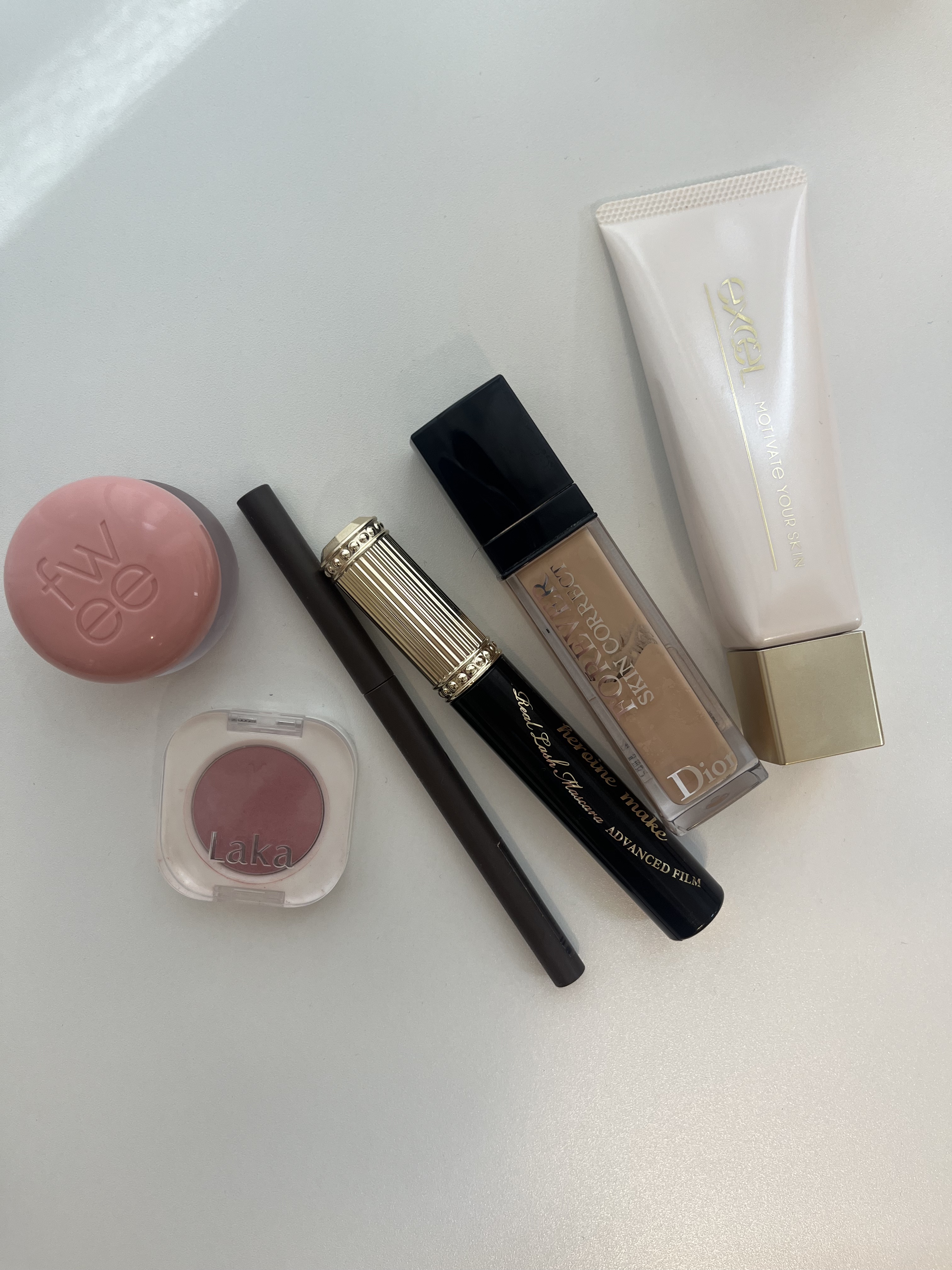 モノアイシャドウ 904 ピオニー/Laka/単色アイシャドウを使ったクチコミ（1枚目）