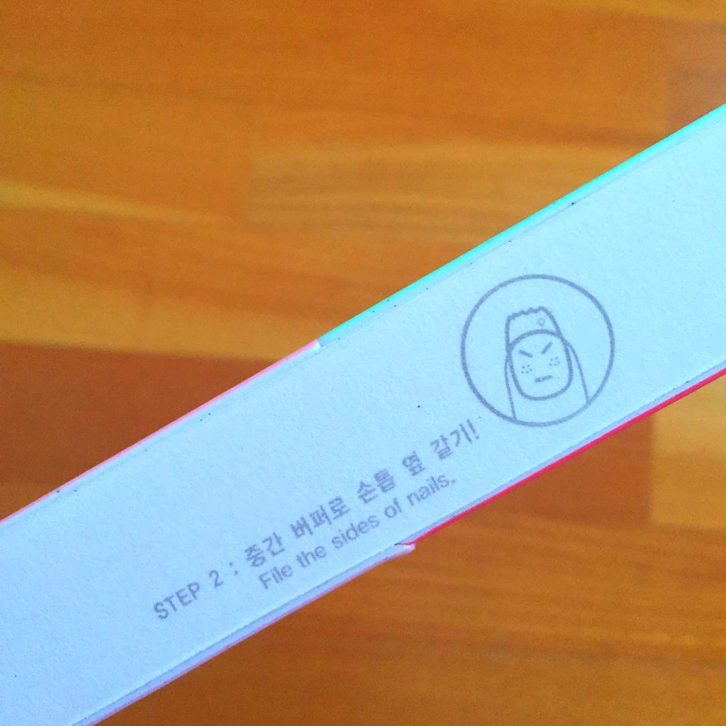 諭吉 on LIPS 「これは、コスメではなく、いわゆる爪磨き。です。エチュードハウス..」(4枚目)