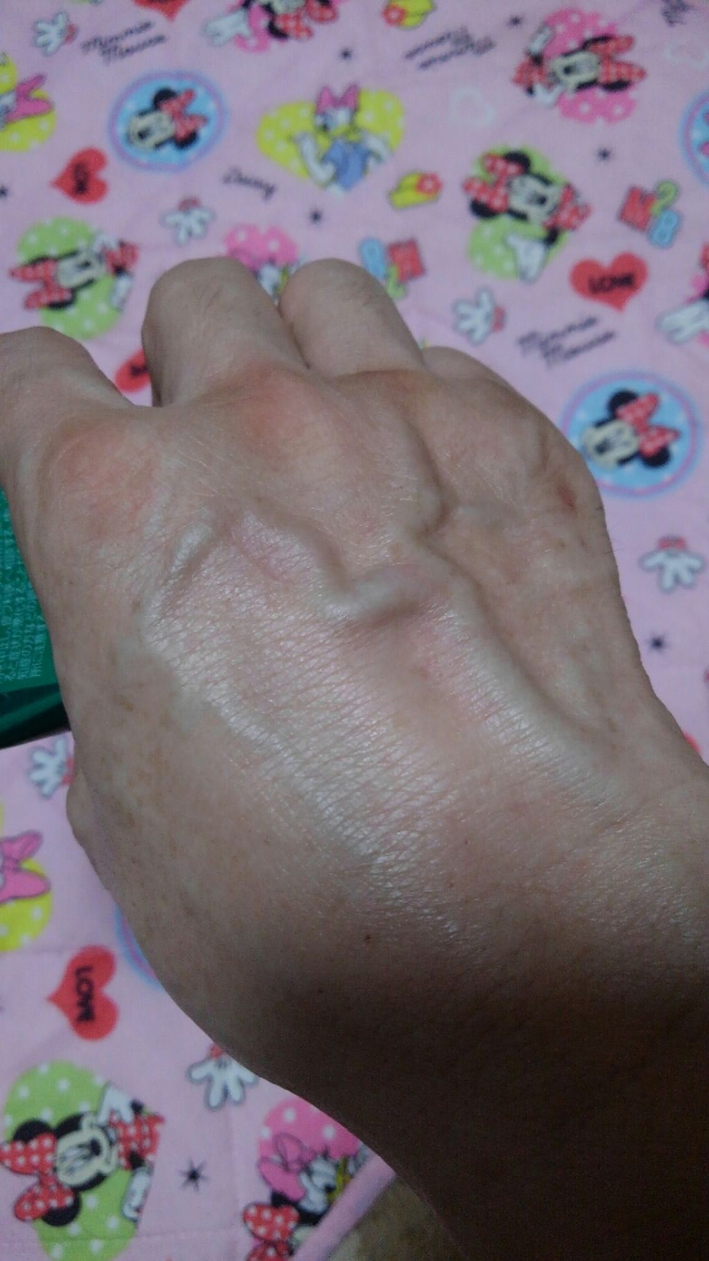 プレミアムハンドクリーム/アトリックス/ハンドクリームを使ったクチコミ（2枚目）