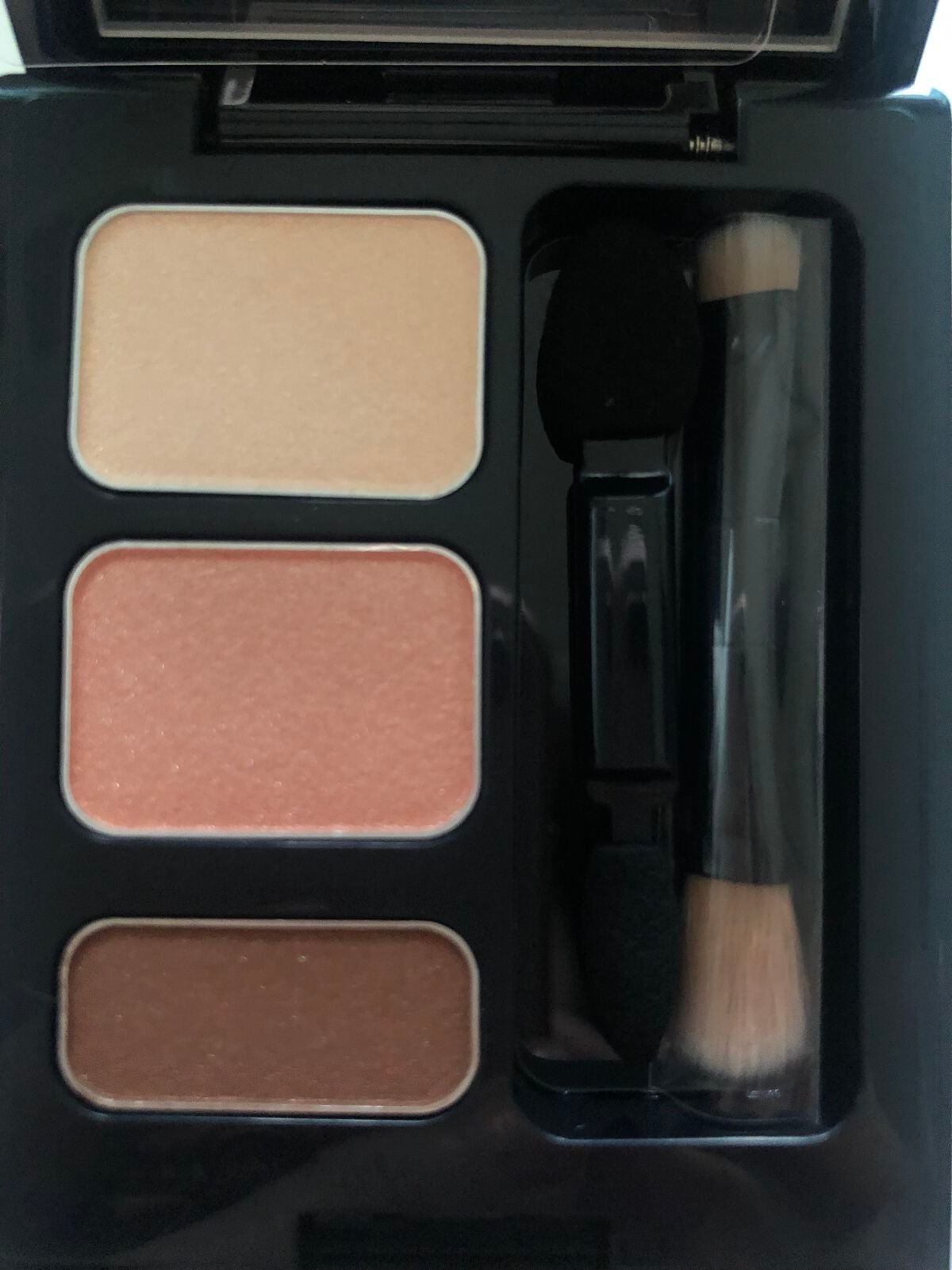 イルミネイト アイズ/HIKARIMIRAI/アイシャドウパレットを使ったクチコミ(6枚目)