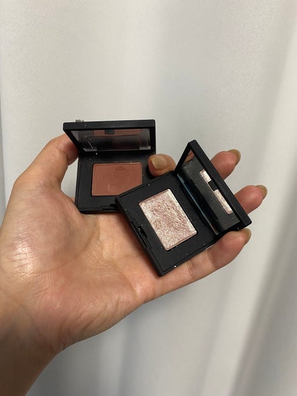 あさひ【フォロバします】 on LIPS 「#あさひNARS#NARS#ナーズ#シングルアイシャドー#アー..」(8枚目)